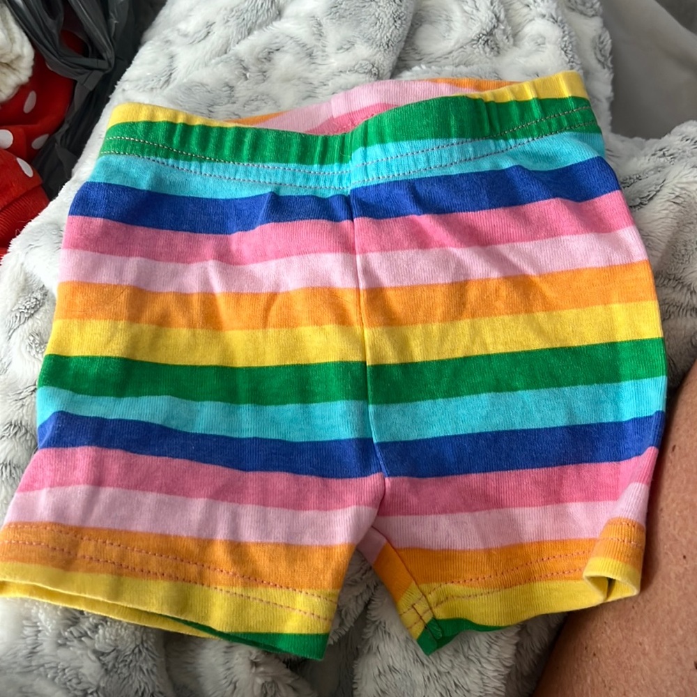 Rainbow color 0-3 months shorts